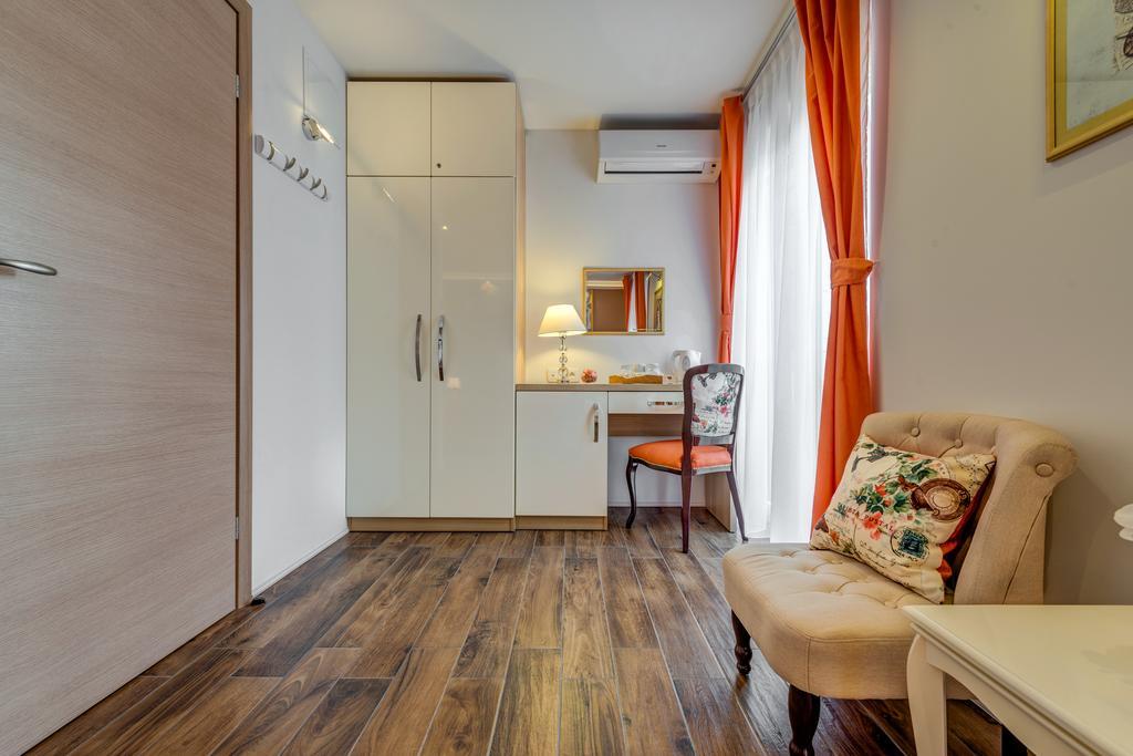 Room&Studio Apartment Just Enjoy Split Exterior photo